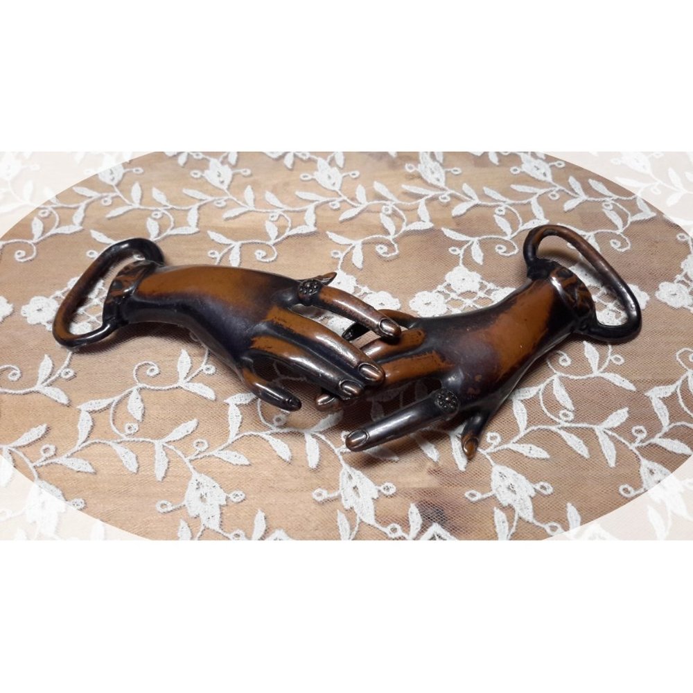 *SOLD* Vintage 1970s Victorian Style Clasping Hands Belt Buckle